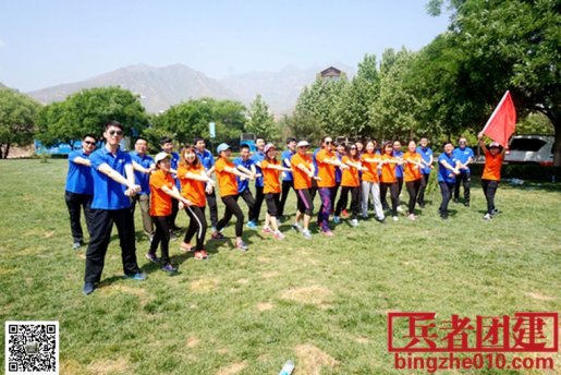 去北京團(tuán)建活動(dòng)感受十渡的吊橋晃悠悠