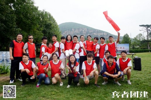 北京拓展訓練更注重學員的內(nèi)心責任感的培養(yǎng)