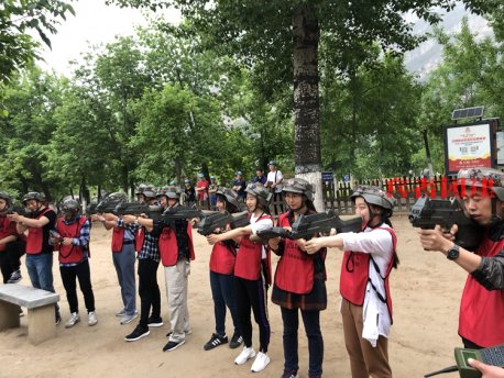 北京拓展訓(xùn)練個(gè)人和團(tuán)隊(duì)怎么協(xié)調(diào)？